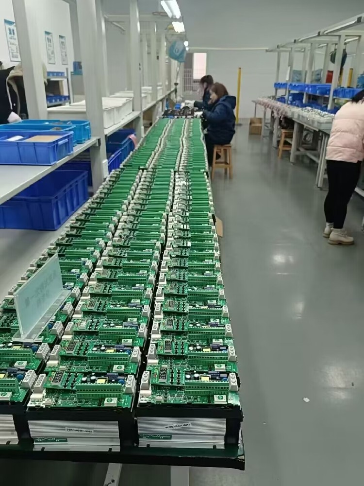 电力调解器在运行时最大电流逐步降低是为什么？？？？