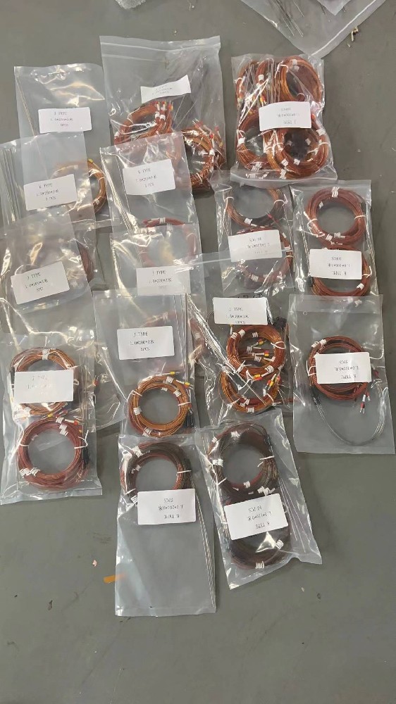 关于高温情形（如凌驾 1000℃）的丈量，，，热电偶的抗氧化性和热稳固性是怎样包管的？？？？？