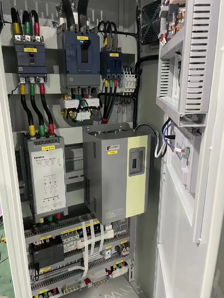 关于间歇性事情的负载，，，，怎样选择合适的电力调解器以提高其使用寿命？？