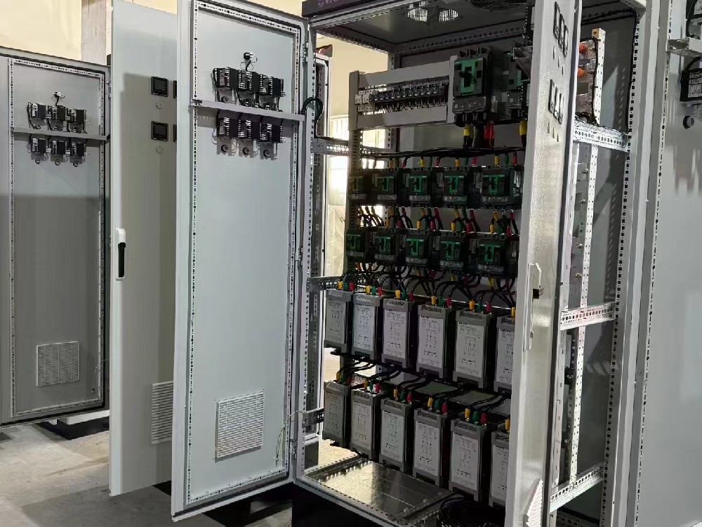 在轨道交通的供电系统中，，，，电力调解器的应用有哪些奇异之处？？