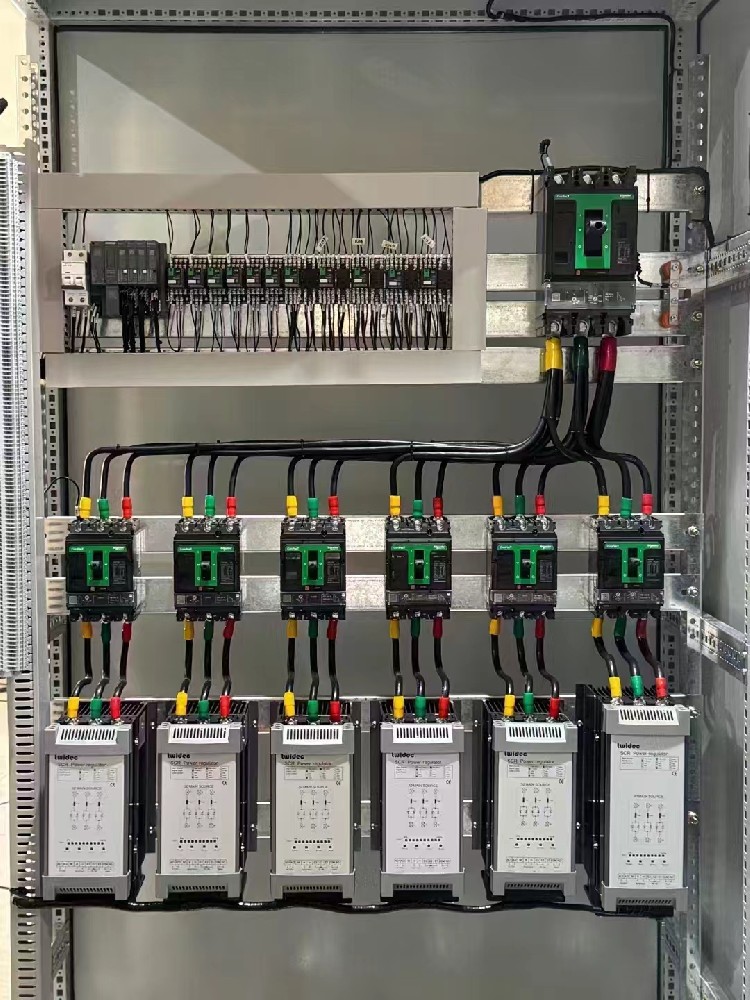 生物能源发电项目中，，，电力调解器怎样顺应其不稳固的电力输出特征？？？？？