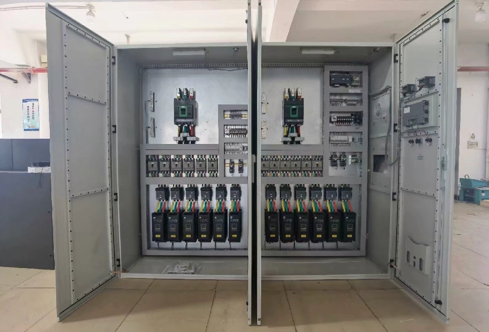 不小心将电力调解器的外壳损坏，，自行替换外壳会不会影响装备的防护品级和正常使用？？